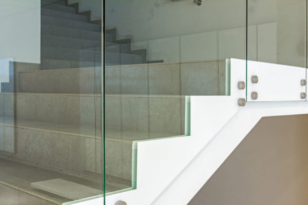 glas-gelaender-treppe Glas Geländer Treppe